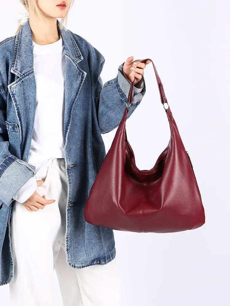 Women's Black Leather Armpit Bag Large Capacity Commuting — feature 19