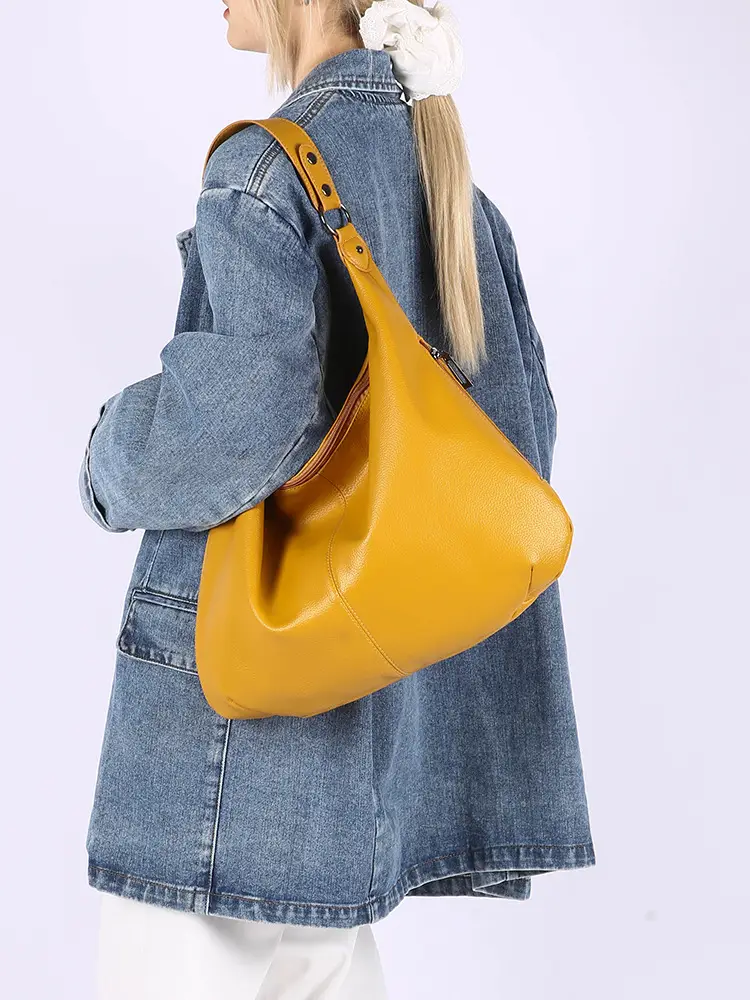 Women's Black Leather Armpit Bag Large Capacity Commuting — feature 24