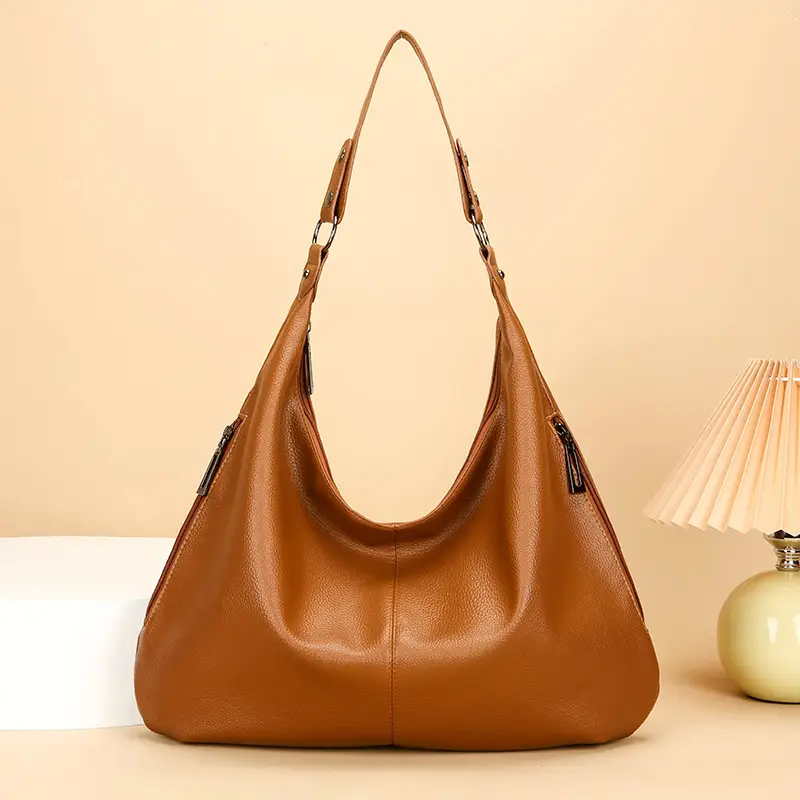 Women's Black Leather Armpit Bag Large Capacity Commuting - Image 2