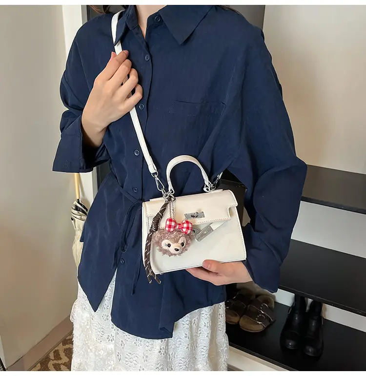 Korean Style Crossbody Bag for Women 2026 — feature 17