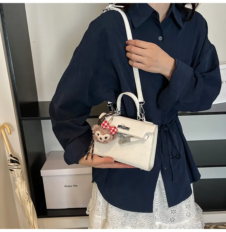Korean Style Crossbody Bag for Women 2026 — feature 19