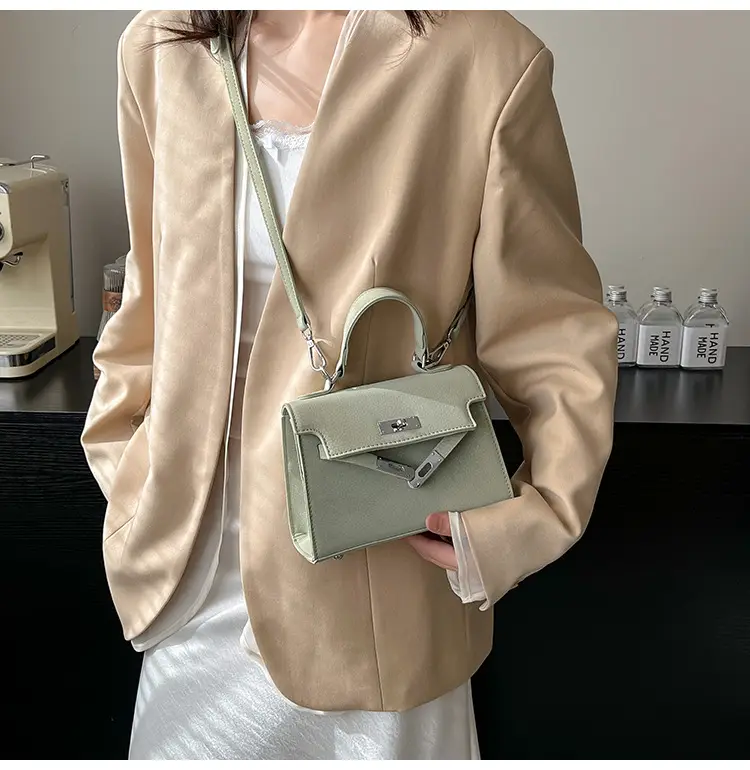 Korean Style Crossbody Bag for Women 2026 — feature 6