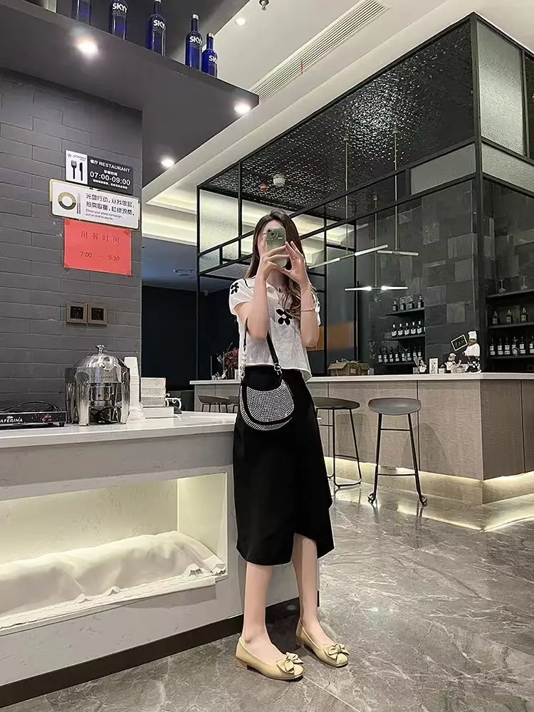Bow Shallow Mouth Bean Shoes Women's 2025 New Spring Slip-on Soft Leather Skirt Shoes with Skirt — feature 1