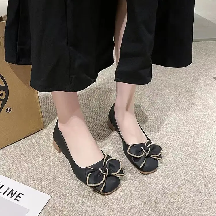 Bow Shallow Mouth Bean Shoes Women's 2025 New Spring Slip-on Soft Leather Skirt Shoes with Skirt — feature 6