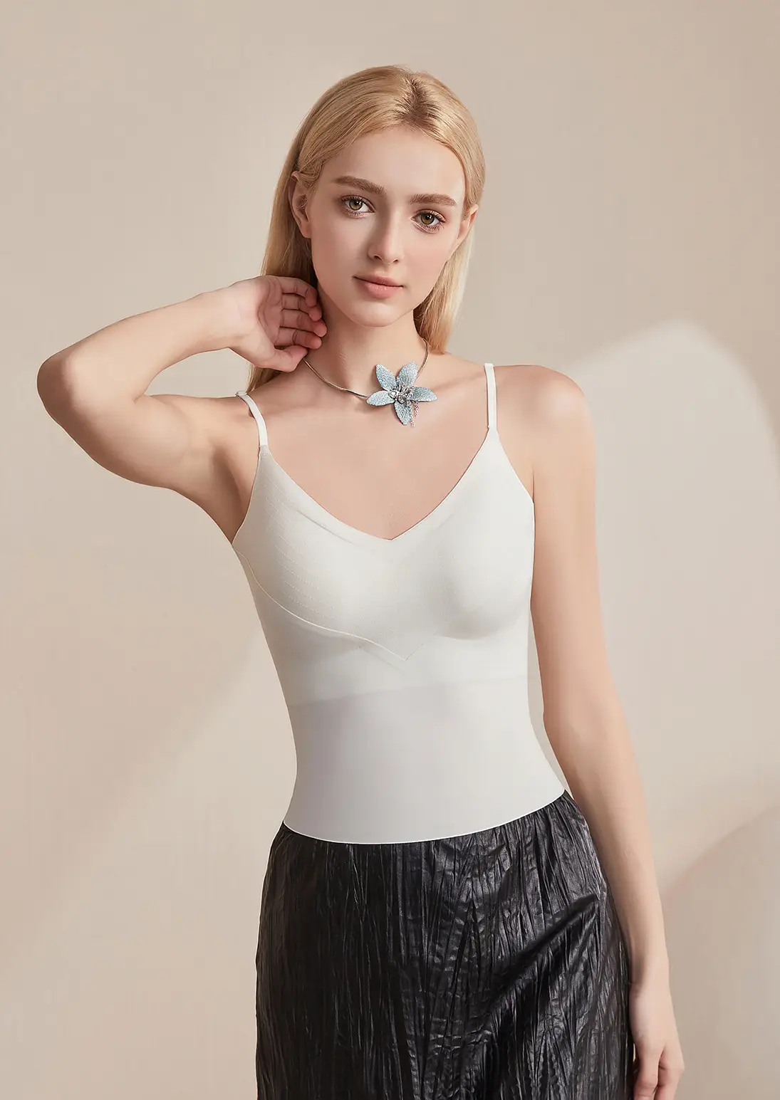 White Two-In-One Bra Vest Large U-Shaped — feature 11