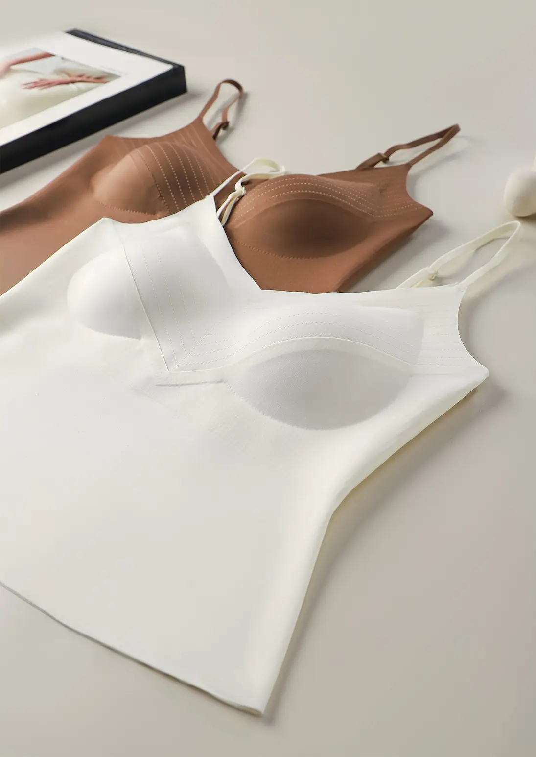 White Two-In-One Bra Vest Large U-Shaped — feature 16