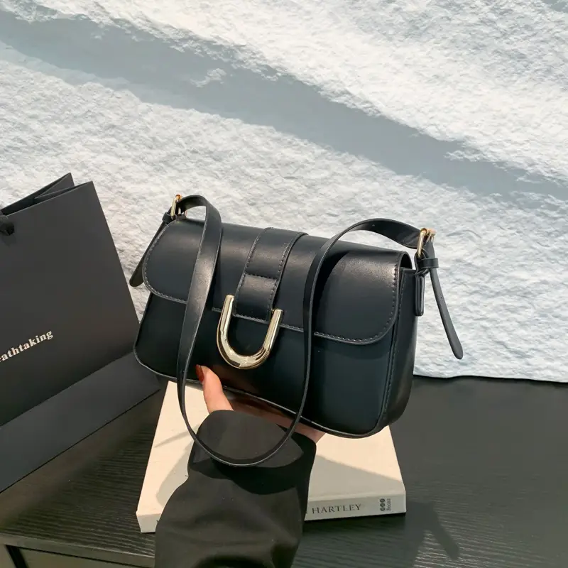 Black Vintage Horseshoe Buckle Shoulder Bag for Women