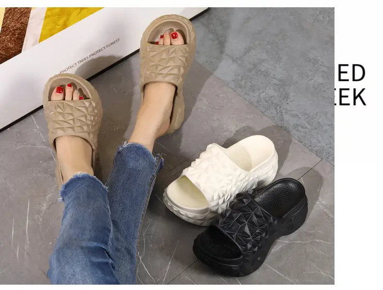 2025 Height Increased Thick Bottom Women's Summer Outdoor Wear New Non-slip Slippers Platform Bottom Lazy Outdoor One-word Sandals for Women — feature 7
