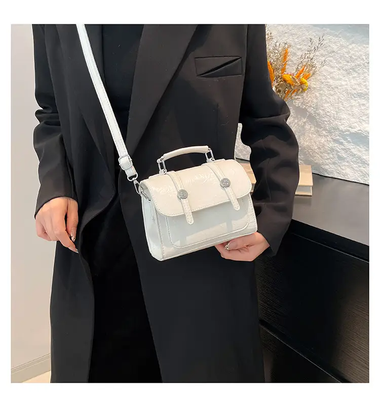 2025 Spring New Korean Handbag Colorful Small Square Bag — feature 10
