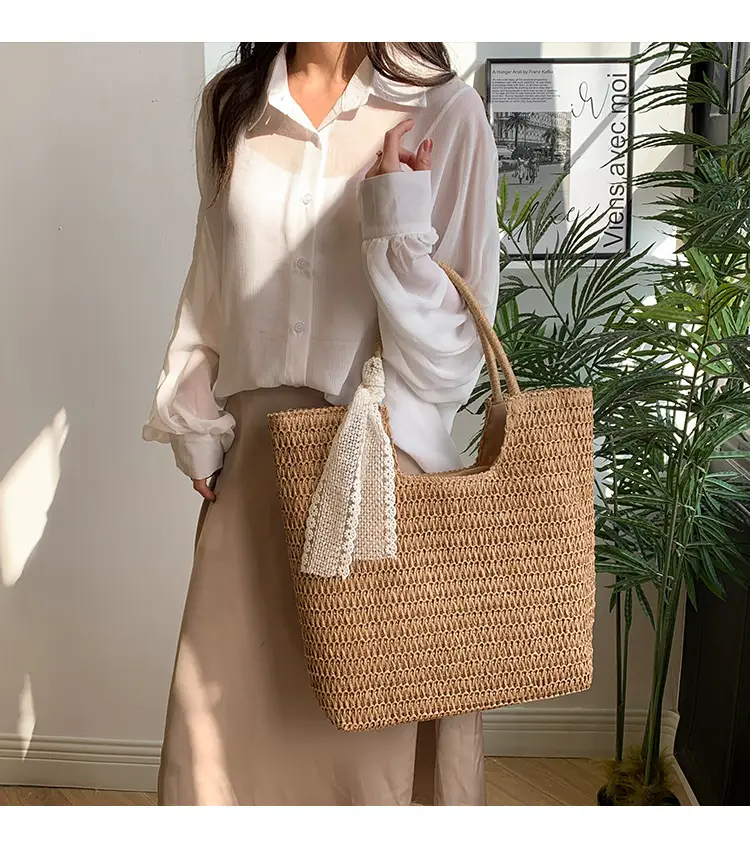 Women's French Woven Shoulder Bag Large Capacity Beige — feature 4