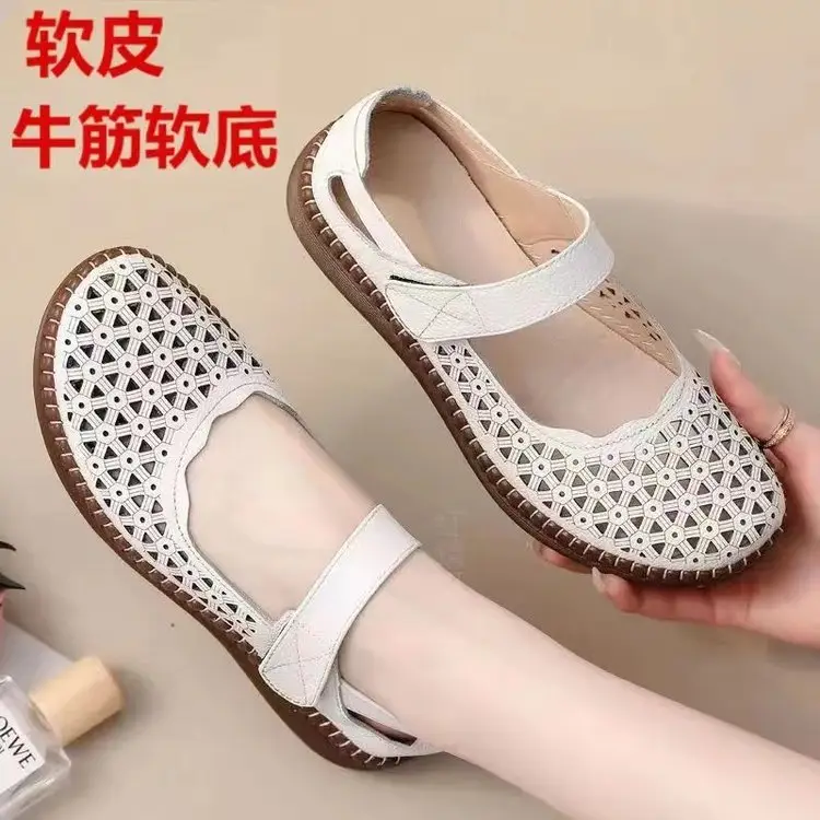 Summer Flat Mother Sandals Breathable Soft-soled Casual Middle-aged and Elderly Cave Shoes Hollow Non-slip Elderly Beach Shoes for Women - Image 2