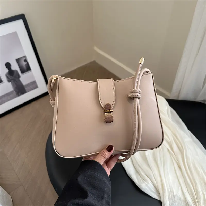 Women's Vintage Underarm Bag Brown Square Commuting Shoulder Crossbody