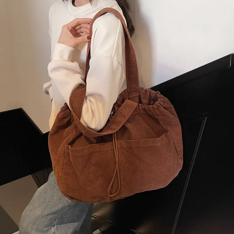 Red Pleated Crossbody Bag Large Capacity 2025 - Image 8