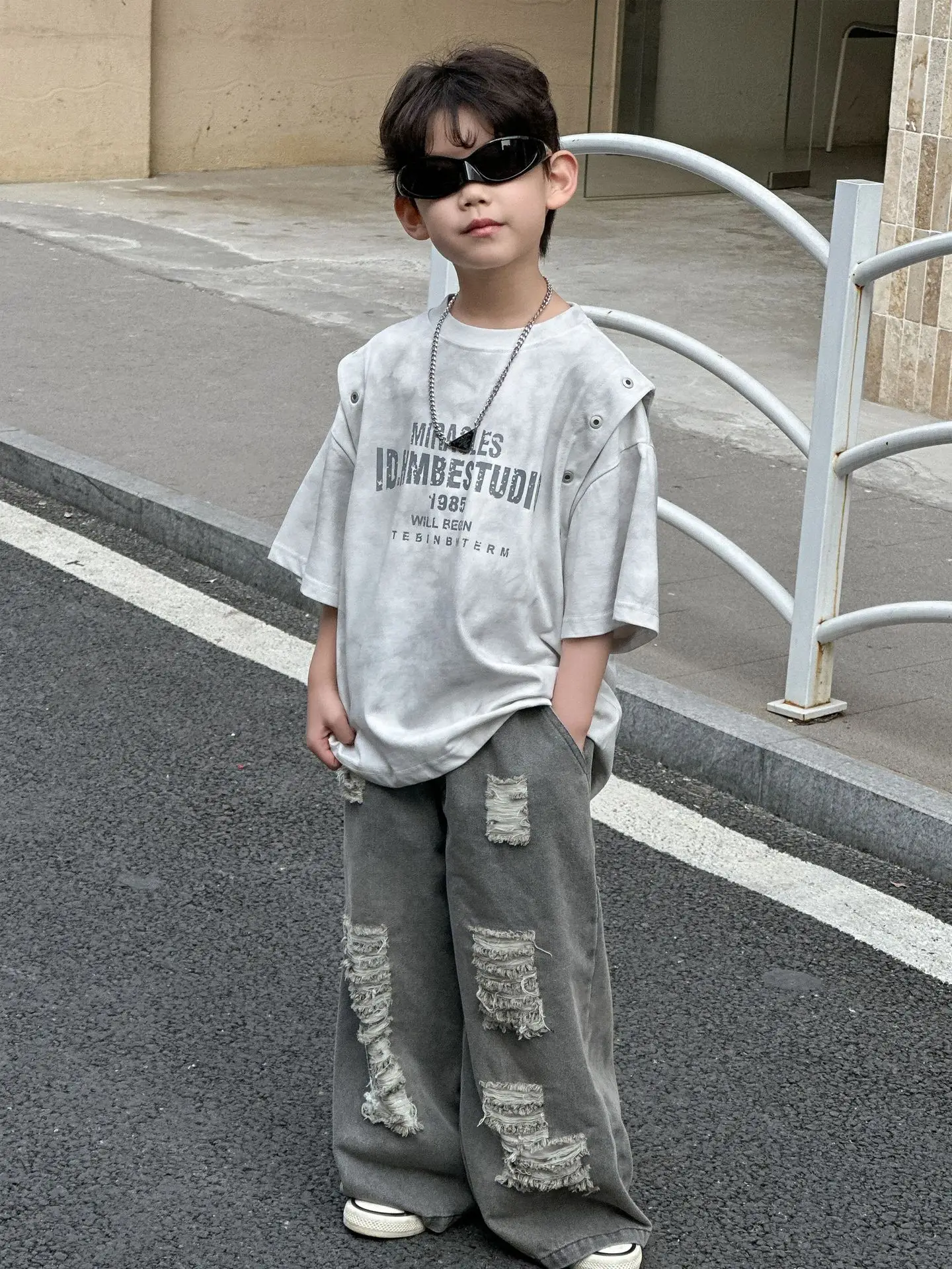 Kids Boys Korean Style Grey T-Shirt 2025 Summer - Image 2