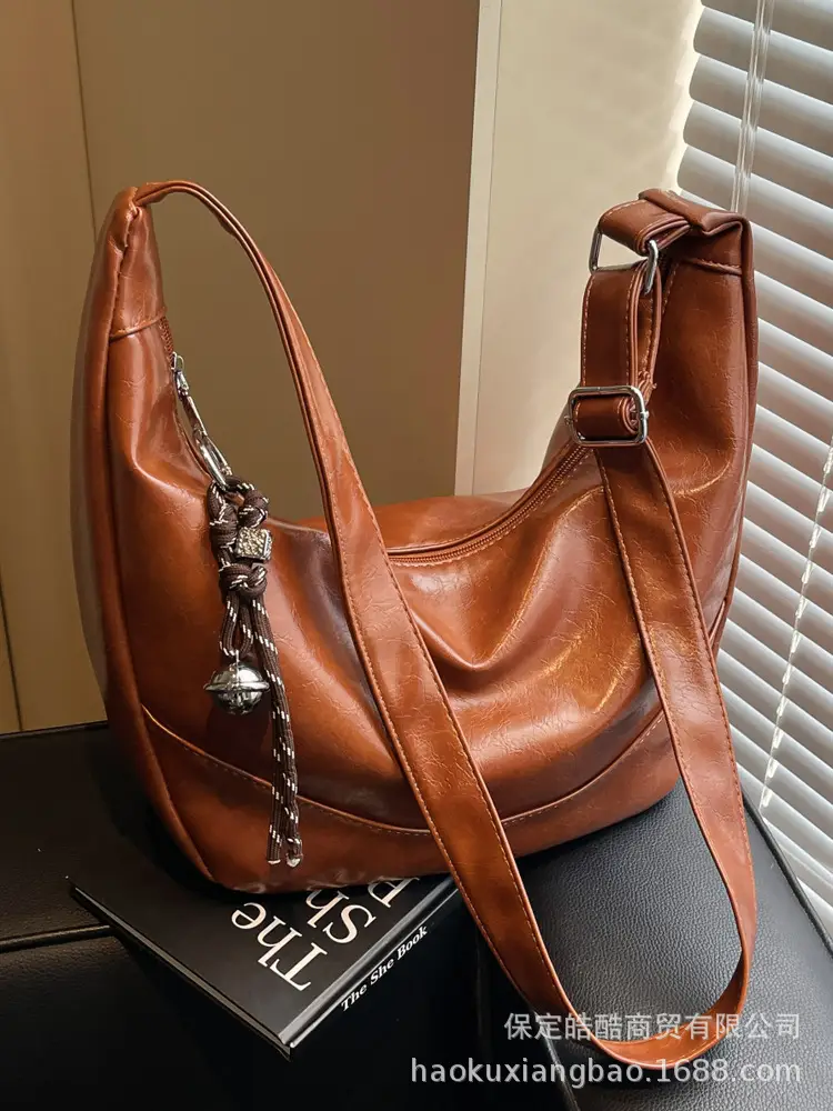 Brown Leather Shoulder Bag for Women 2025 - Image 15