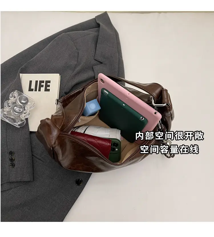 Brown Leather Shoulder Bag for Women 2025 — feature 5