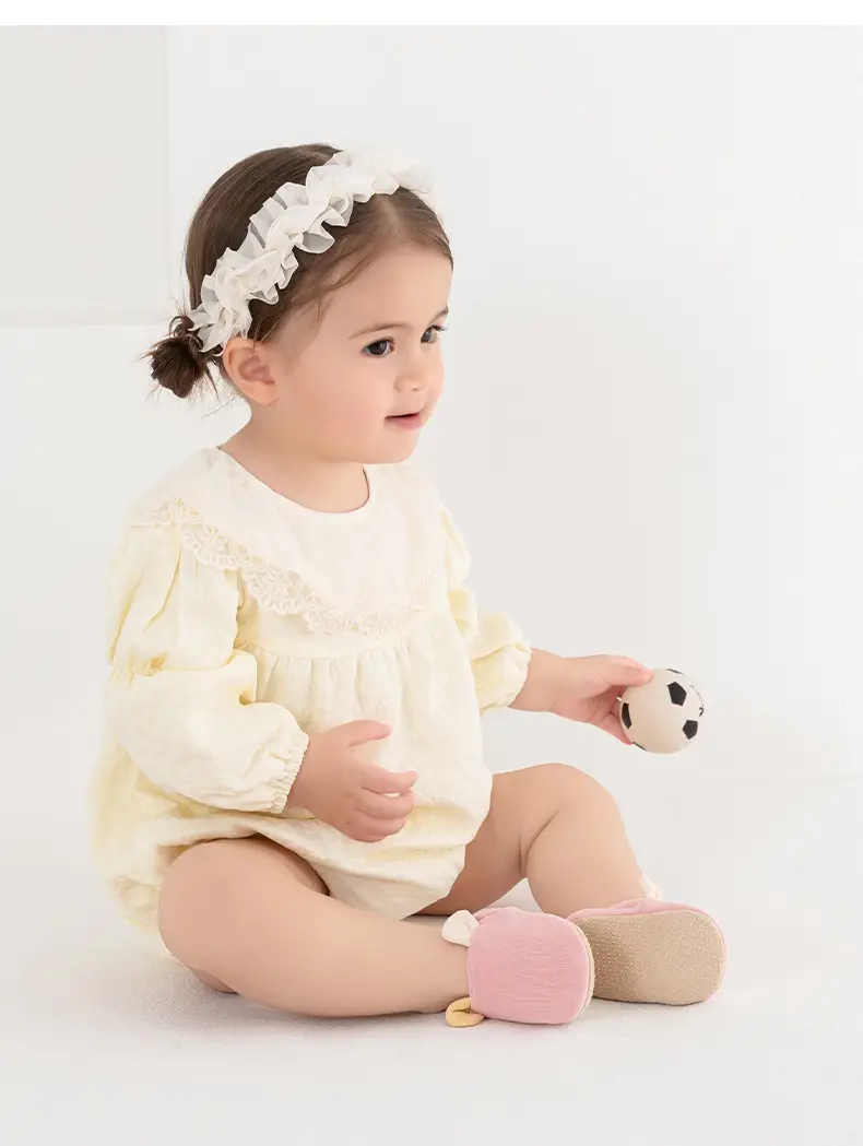 25 Spring/Summer Baby Walking Shoes Soft Sole Non-Slip Baby Shoes and Socks Candy Color Simple Pull-Tab Infant Walking Shoes — feature 14