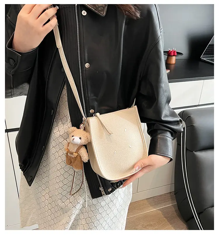 Korean Style Square Bag for Women 2025 — feature 1