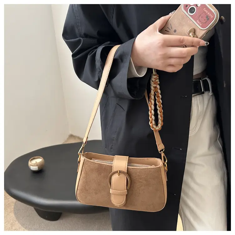 Frosted Deerskin Women's Shoulder Bag 2025 — feature 9
