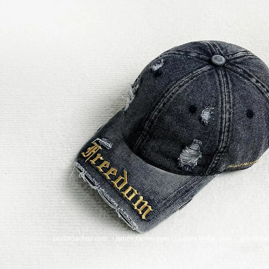 Women's Korean Style Brim Cap Navy Maroon Free Doom