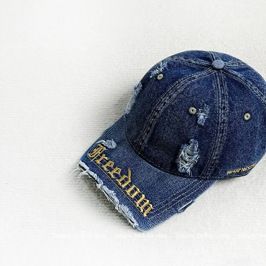 Women's Korean Style Brim Cap Navy Maroon Free Doom