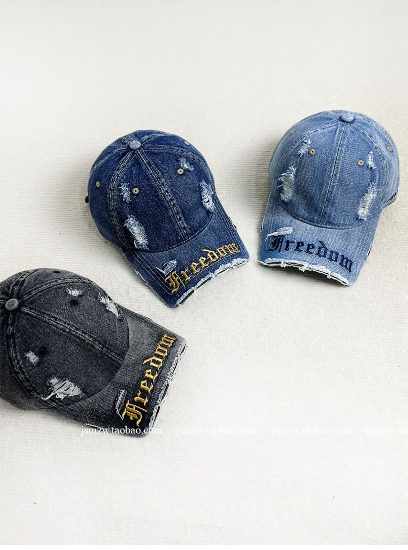 Women's Korean Style Brim Cap Navy Maroon Free Doom — feature 1