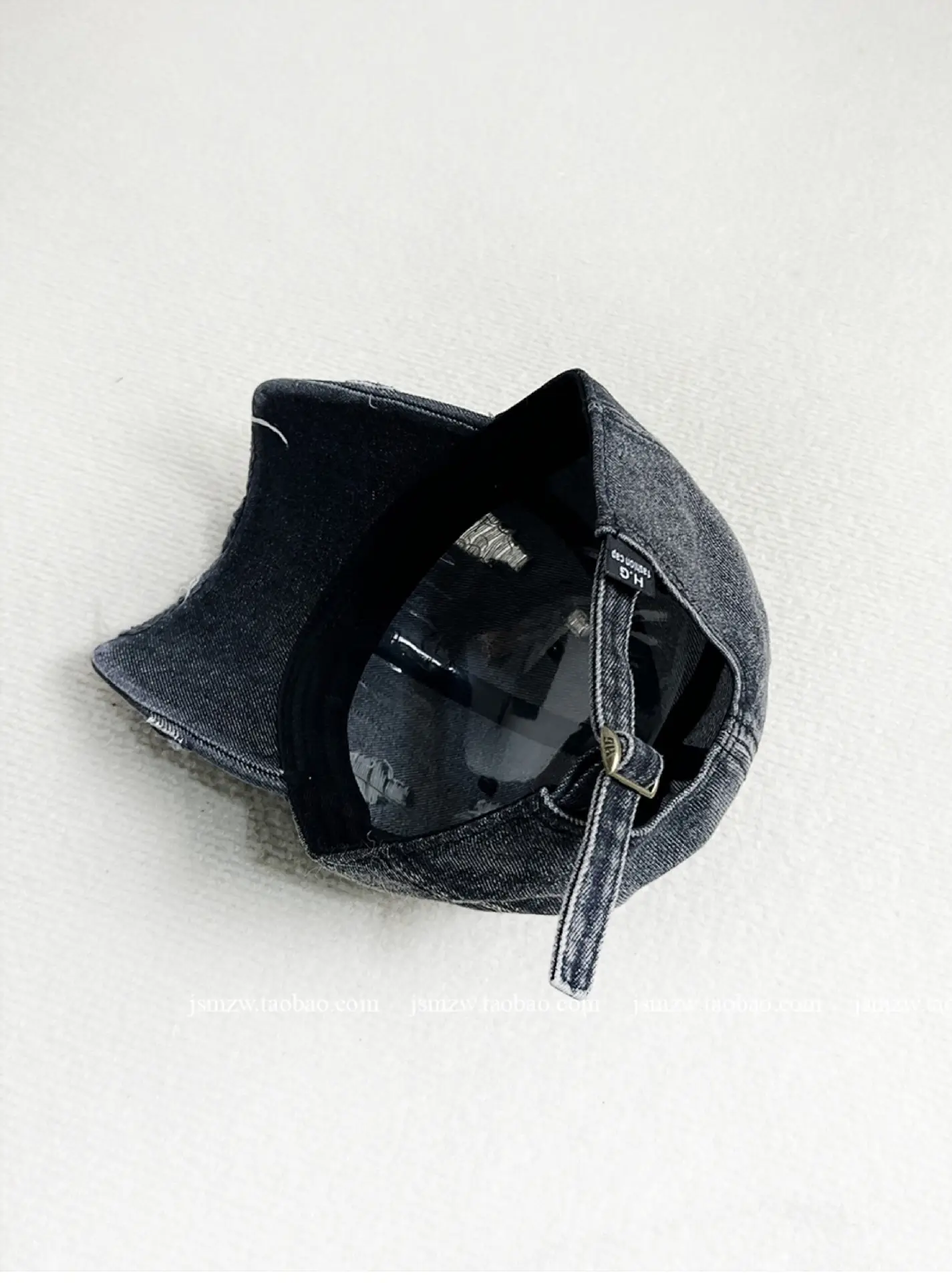 Women's Korean Style Brim Cap Navy Maroon Free Doom — feature 12