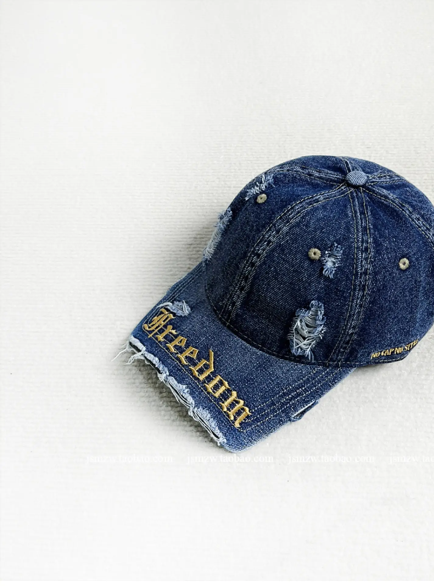 Women's Korean Style Brim Cap Navy Maroon Free Doom — feature 6