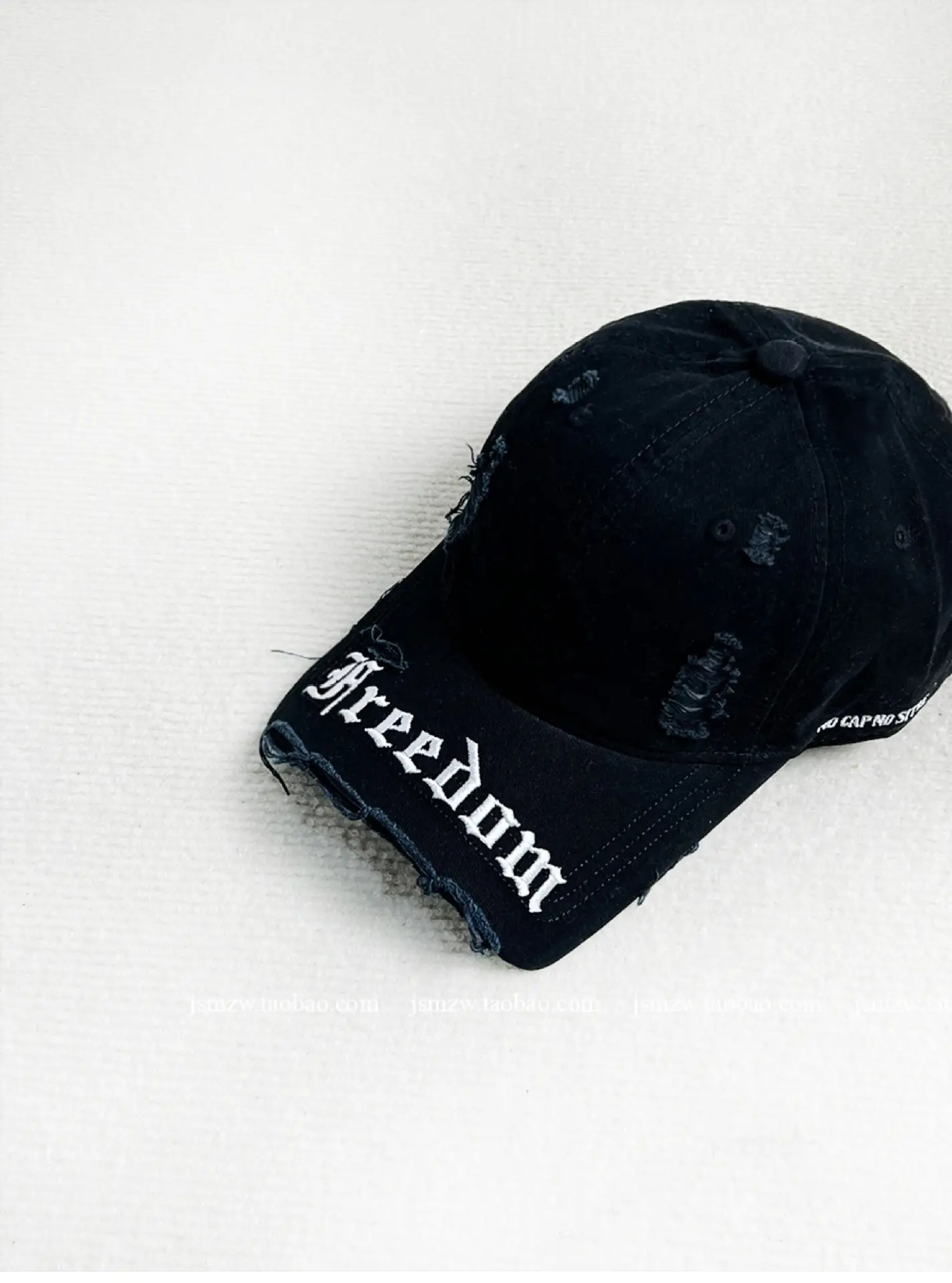 Women's Korean Style Brim Cap Navy Maroon Free Doom — feature 7
