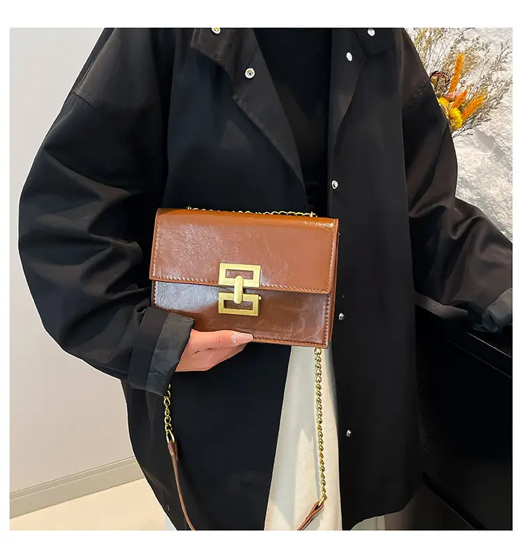 Red Chain Shoulder Bag with Lock Buckle Design — feature 20