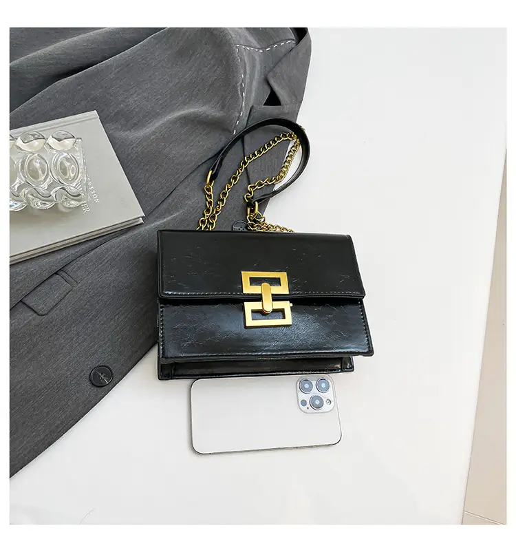 Red Chain Shoulder Bag with Lock Buckle Design — feature 24