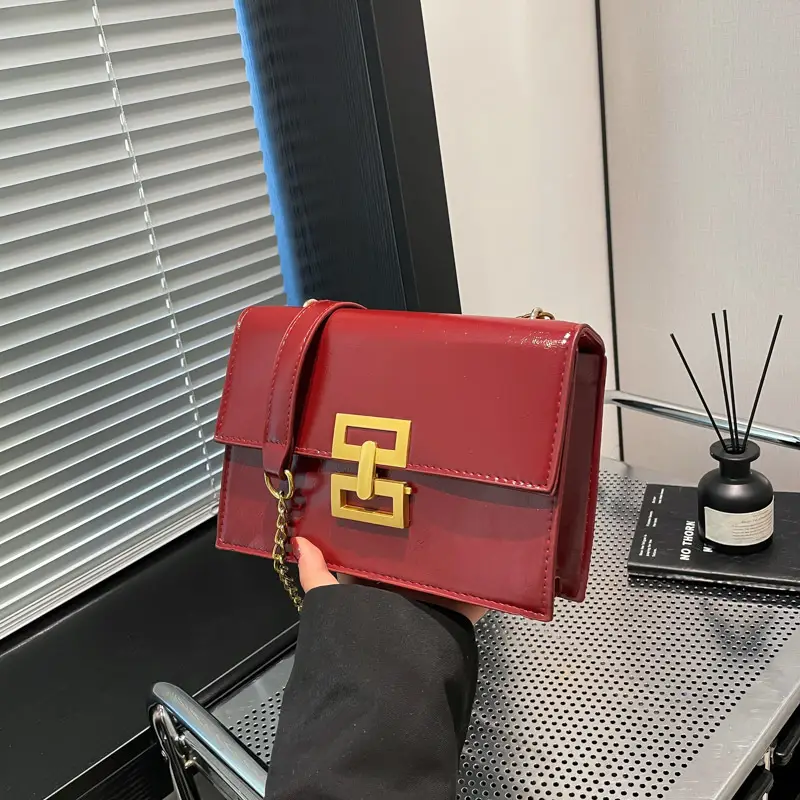 Red Chain Shoulder Bag with Lock Buckle Design - Image 3