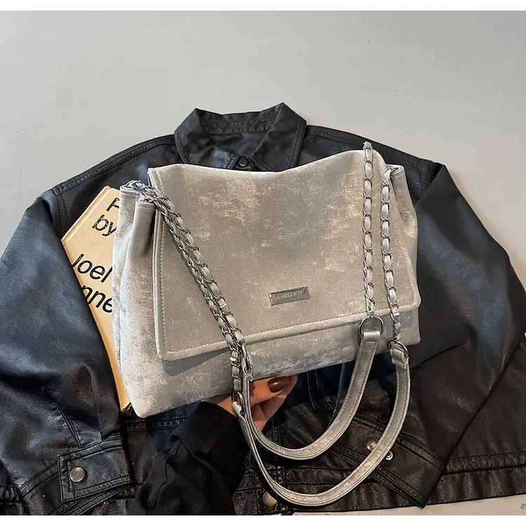 Black Velvet Chain Shoulder Bag for Women 2025 — feature 28