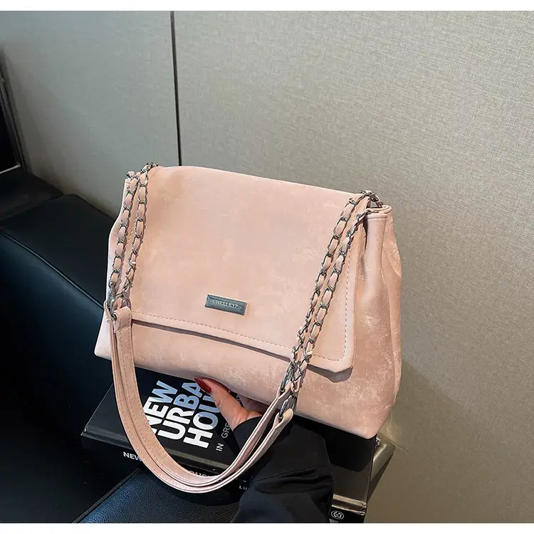 Black Velvet Chain Shoulder Bag for Women 2025 — feature 36