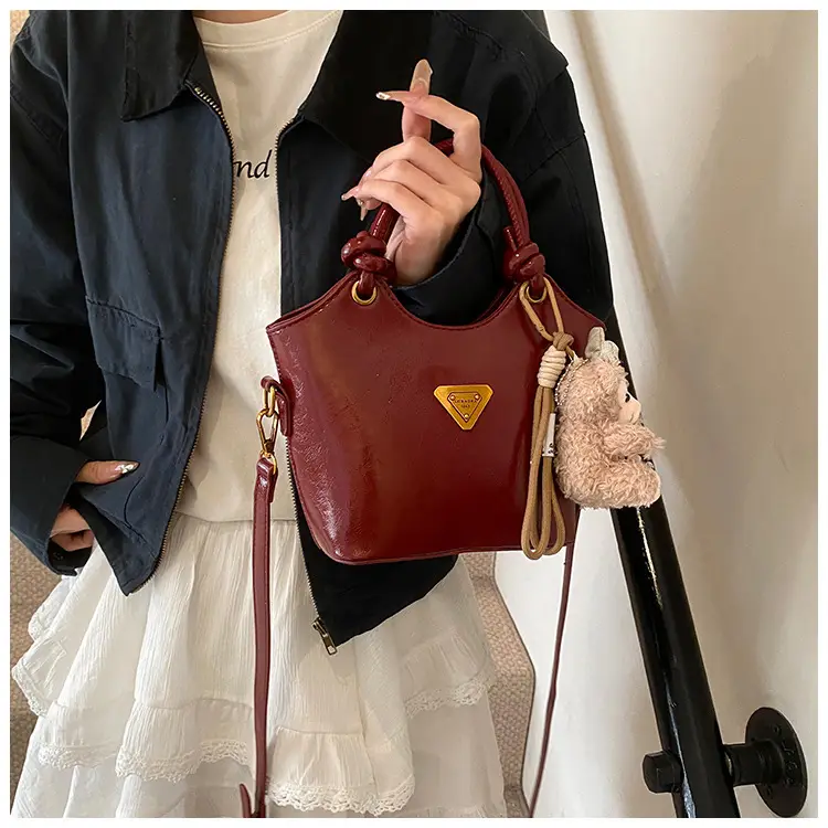 Korean Style Retro Crossbody Bag for Women — feature 11
