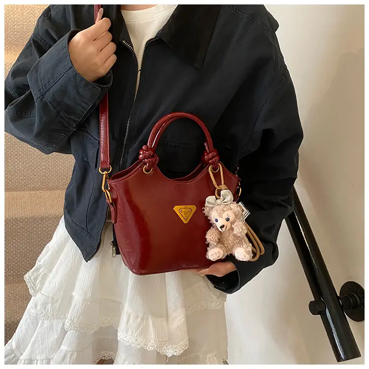 Korean Style Retro Crossbody Bag for Women — feature 12