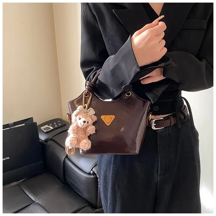 Korean Style Retro Crossbody Bag for Women — feature 8