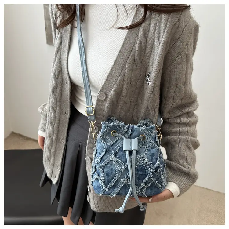 Lingge Blue Drawstring Tassel Shoulder Bag Women — feature 10