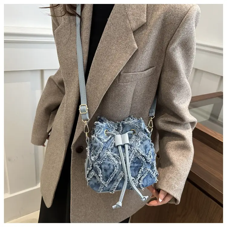 Lingge Blue Drawstring Tassel Shoulder Bag Women — feature 15
