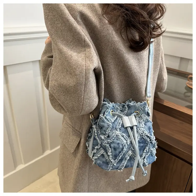 Lingge Blue Drawstring Tassel Shoulder Bag Women — feature 18