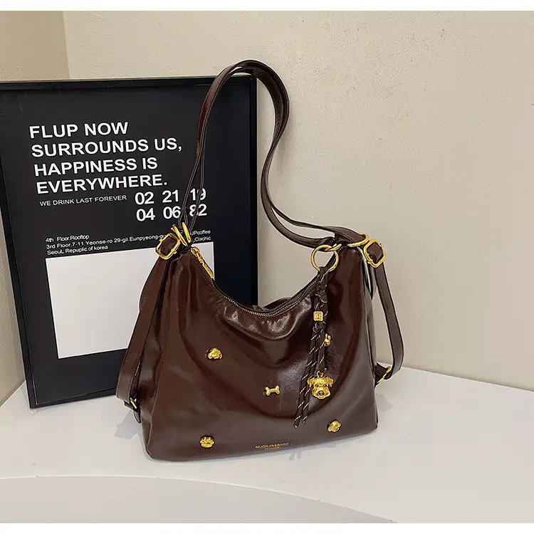 Women's Cross-border Retro Shoulder Tote Bag Beige Gold Button — feature 18