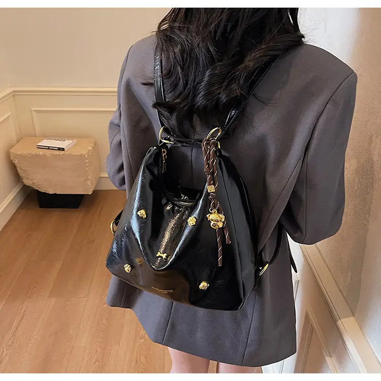 Women's Cross-border Retro Shoulder Tote Bag Beige Gold Button — feature 34