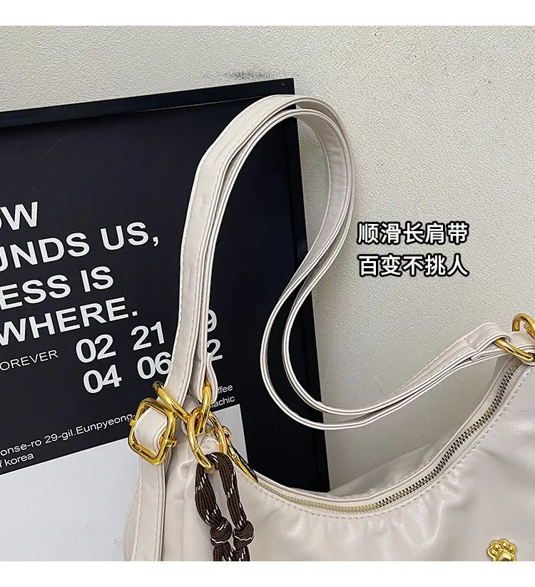 Women's Cross-border Retro Shoulder Tote Bag Beige Gold Button — feature 4