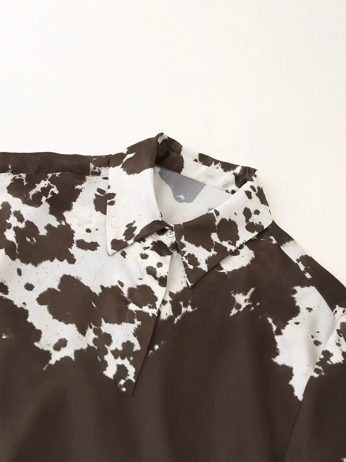 Women Printed Cowhide Lapel Shirt with Belt Midi Suit - Image 7