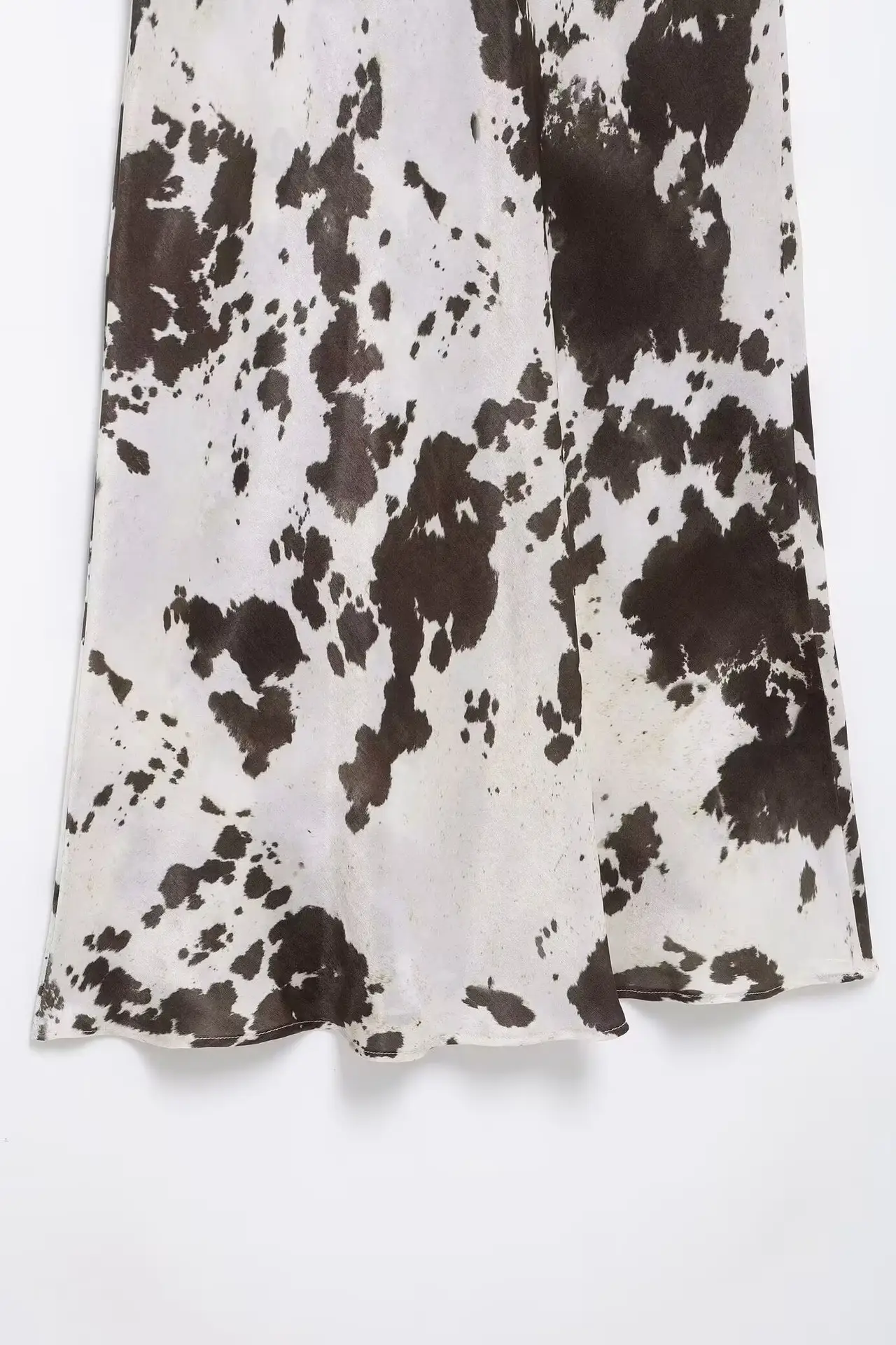 Women Printed Cowhide Lapel Shirt with Belt Midi Suit — feature 19
