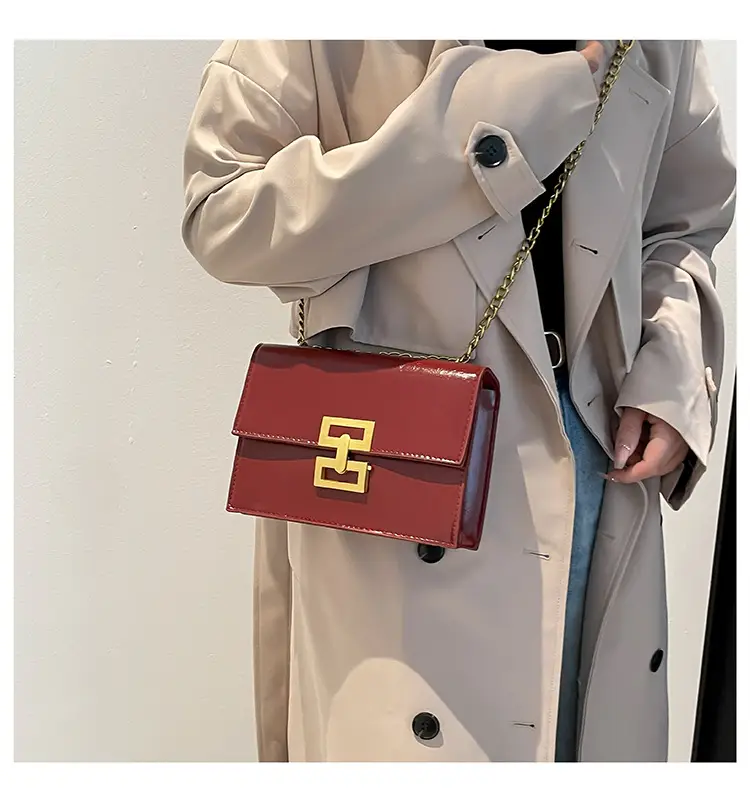 Red European Chain Shoulder Bag for Women — feature 13
