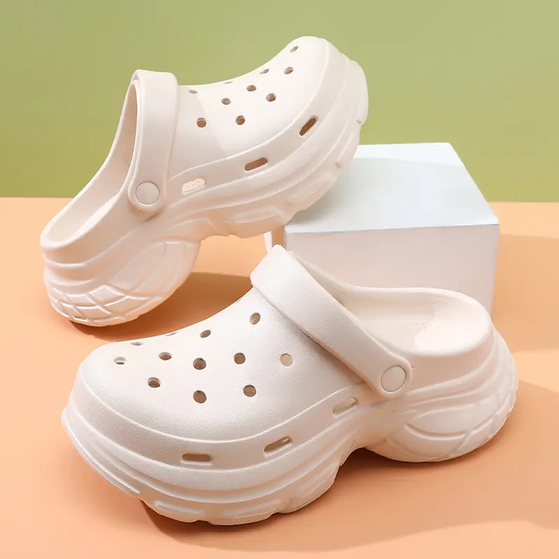 2025 new thick-soled hole shoes women's summer wear non-slip excrement feeling Baotou beach sandals a generation of hair - Image 5