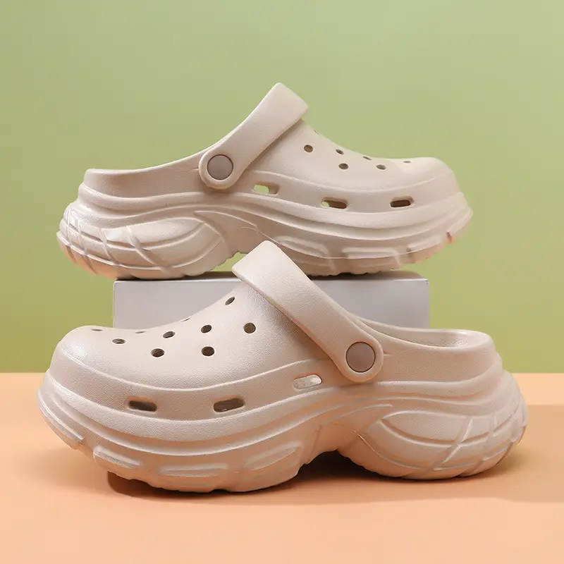 2025 new thick-soled hole shoes women's summer wear non-slip excrement feeling Baotou beach sandals a generation of hair - Image 7