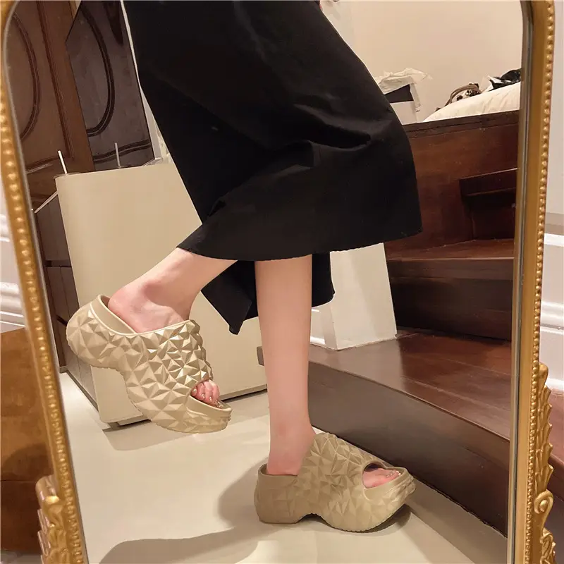 Women's Diamond Solid Color Thick Slippers Summer - Image 3