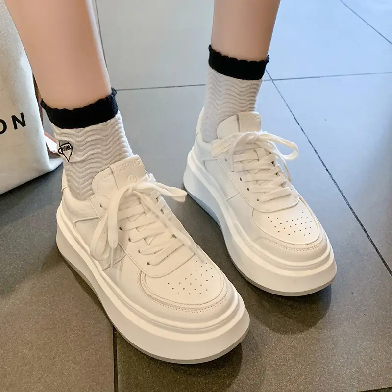Women White Chunky Platform Skate Shoes Spring Summer 2025 - Image 4